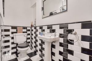 WC- click for photo gallery